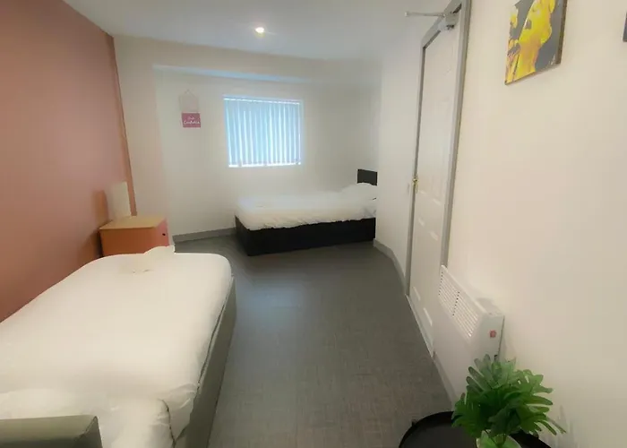 Lucy Street - Luxury En-Suite Rooms - Perfect For Long Stays