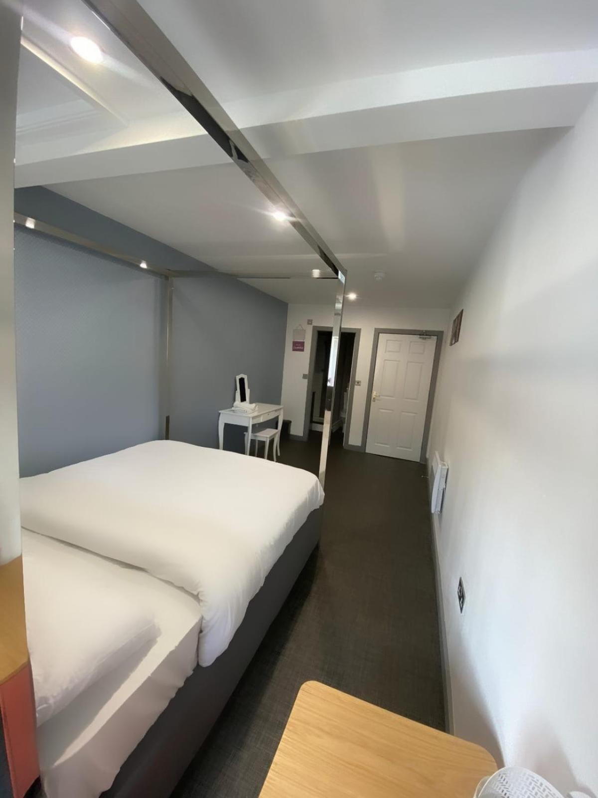 Lucy Street - Luxury En-suite - Perfect For Long Stays * Manchester
