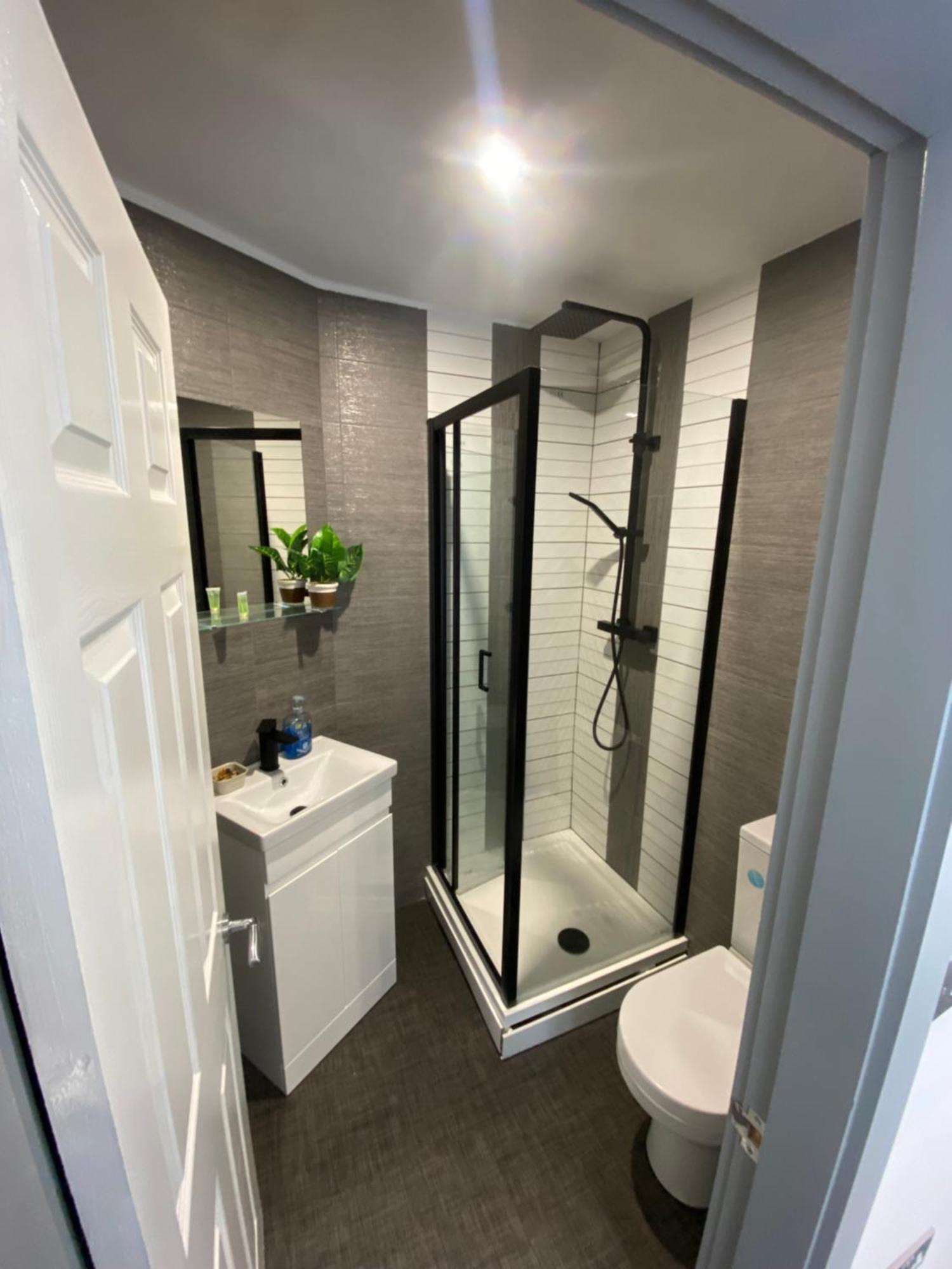Lucy Street - Luxury En-suite - Perfect For Long Stays Homestay