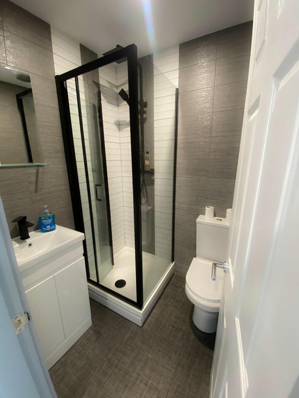Homestay Lucy Street - Luxury En-suite - Perfect For Long Stays *