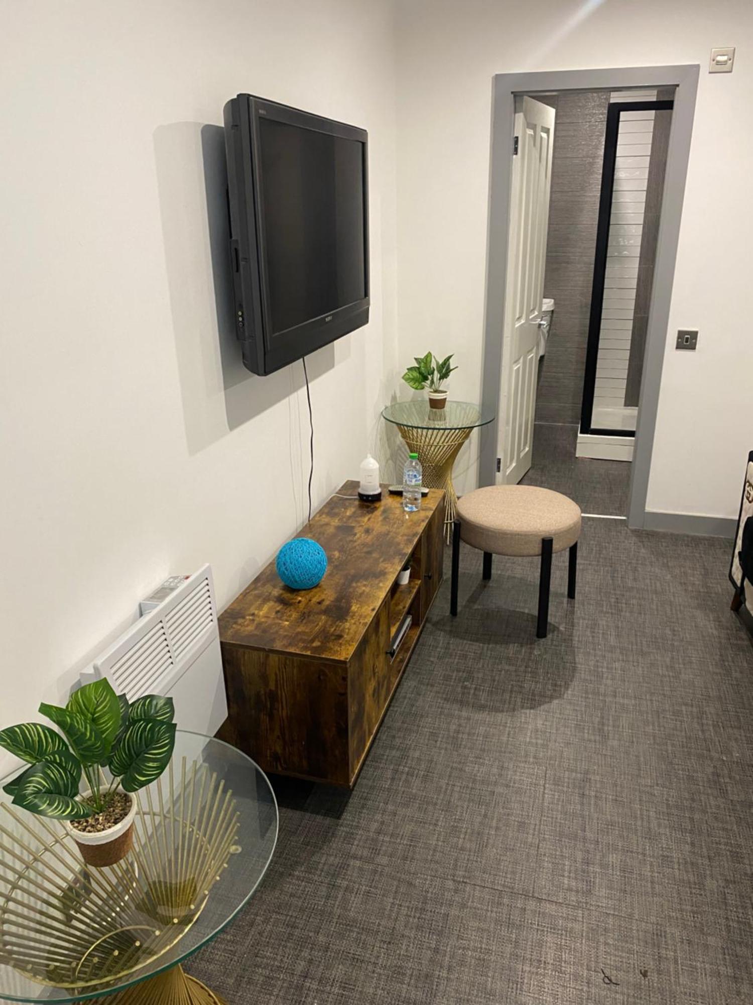 Lucy Street - Luxury En-suite - Perfect For Long Stays *